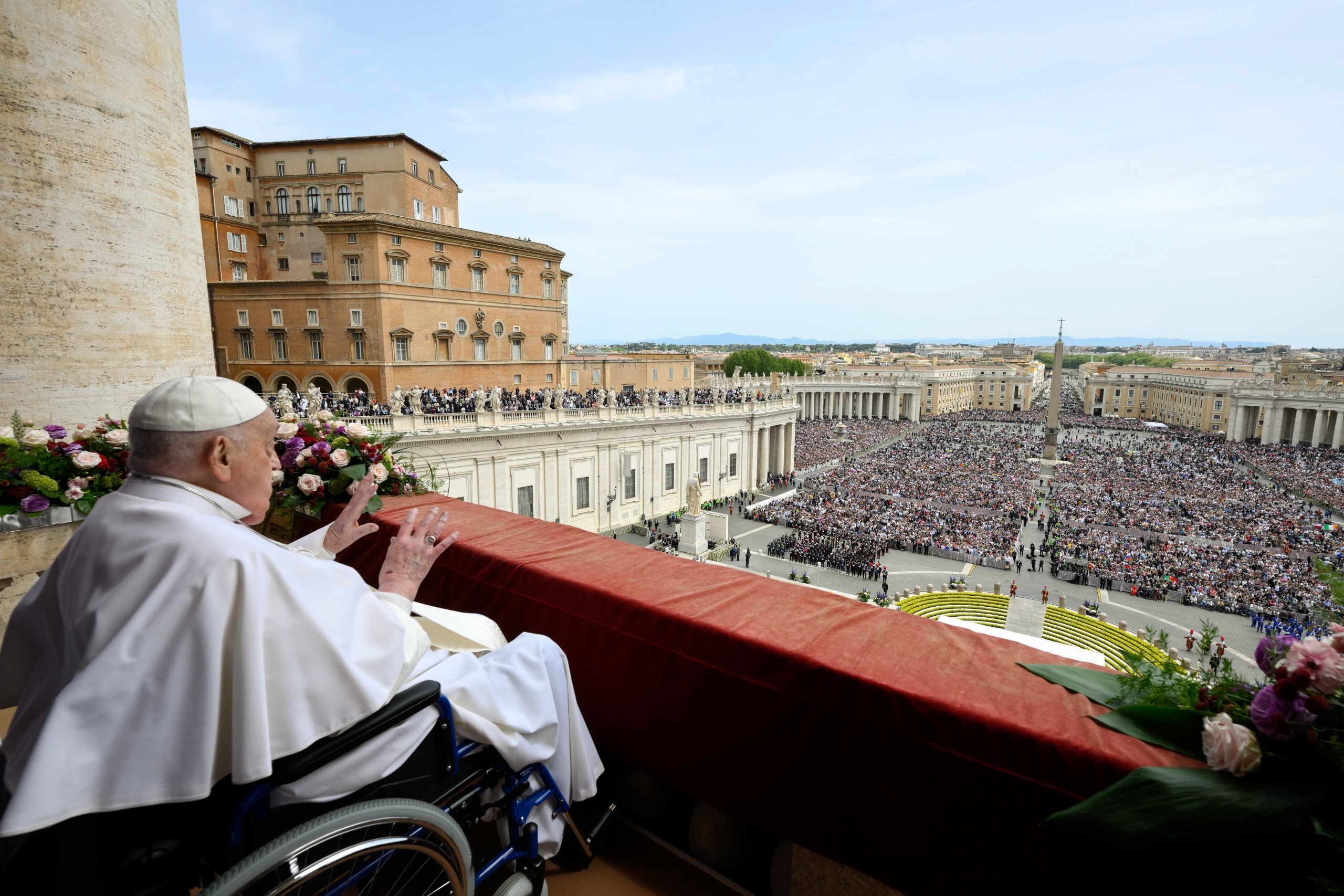 EASTER MASS ST. PETER'S SQUARE 2025